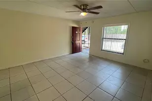 2800 E 113th Ave, Tampa, FL 33612 - Photo 5