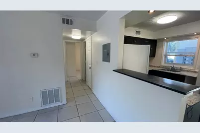 2800 E 113th Avenue #B2113, Tampa, FL 33612 - Photo 9