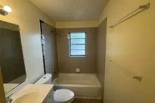 2800 E 113th Ave, Tampa, FL 33612 - Photo 17