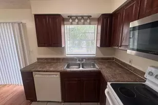 2800 E 113th Ave, Tampa, FL 33612 - Photo 7