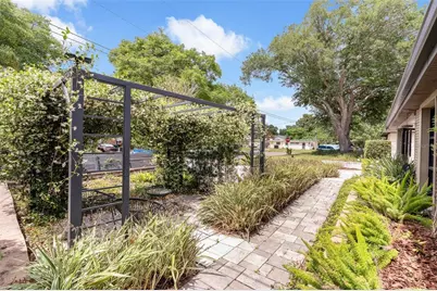1929 Essex Place, Orlando, FL 32806 - Photo 39