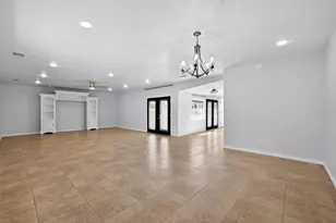 3240 Apfel Rd, Wesley Chapel, FL 33543 - Photo 11