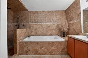 3240 Apfel Rd, Wesley Chapel, FL 33543 - Photo 25