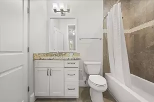 623 E Jackson St, Orlando, FL 32801 - Photo 23