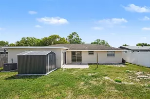 7037 Magnolia Valley Dr, New Port Richey, FL 34653 - Photo 19