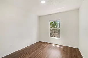 700 Kenmoore Ct, Eustis, FL 32726 - Photo 13