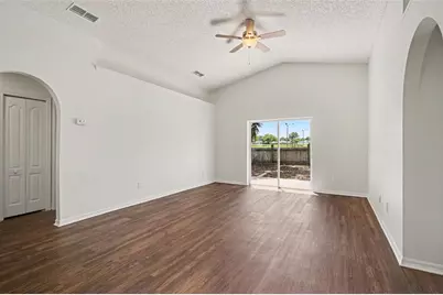 700 Kenmoore Court, Eustis, FL 32726 - Photo 5