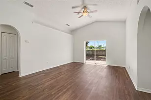 700 Kenmoore Ct, Eustis, FL 32726 - Photo 5