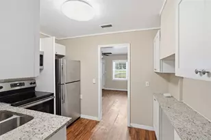 303 Josephine Ave, Fruitland Park, FL 34731 - Photo 7
