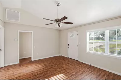 303 Josephine Avenue, Fruitland Park, FL 34731 - Photo 3