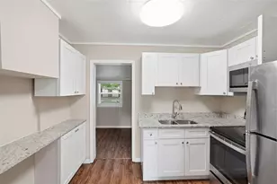 303 Josephine Ave, Fruitland Park, FL 34731 - Photo 5