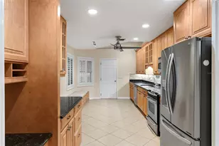 618 Maple Oak Cir, Altamonte Springs, FL 32701 - Photo 17