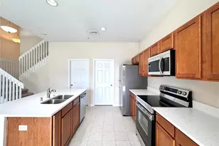 10036 Moorshire Cir, Orlando, FL 32829 - Photo 7