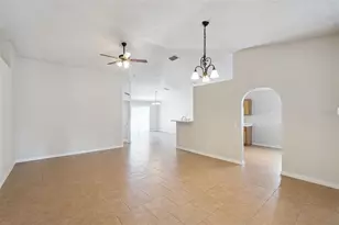 560 Brown Bear Way, Saint Cloud, FL 34772 - Photo 3