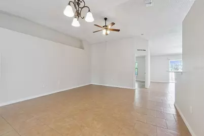 560 Brown Bear Way, Saint Cloud, FL 34772 - Photo 5