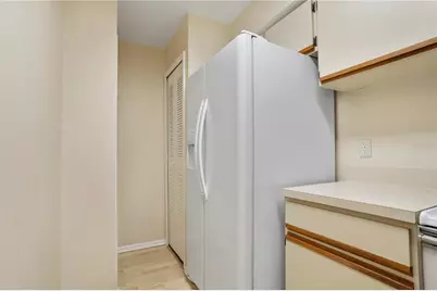 3130 S Semoran Boulevard #307, Orlando, FL 32822 - Photo 13