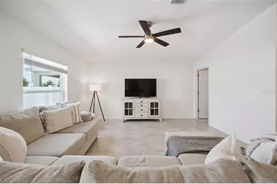 893 Laurel View Way, Groveland, FL 34736 - Photo 5