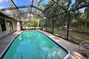 3104 Broken Arrow Ct, Wimauma, FL 33598 - Photo 9