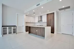 275 1st Ave S, Saint Petersburg, FL 33701 - Photo 15