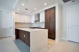 275 1st Ave S, Saint Petersburg, FL 33701 - Photo 7