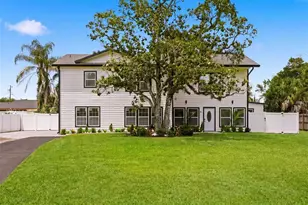 15 E Laurel St, Apopka, FL 32703 - Photo 1
