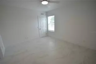 2197 Davis Ct, Fort Myers, FL 33916 - Photo 19