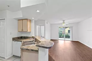 12602 Crest Springs Ln, Orlando, FL 32828 - Photo 7