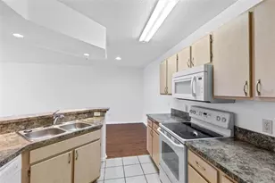 12602 Crest Springs Ln, Orlando, FL 32828 - Photo 9
