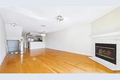323 Madeira Circle, Saint Petersburg, FL 33715 - Photo 3