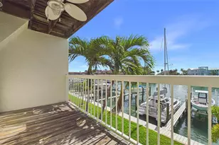 323 Madeira Cir, Saint Petersburg, FL 33715 - Photo 5