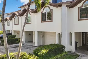 323 Madeira Cir, Saint Petersburg, FL 33715 - Photo 3