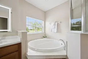 10227 Sandy Marsh Ln, Orlando, FL 32832 - Photo 55