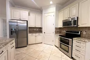 8213 Prestbury Dr, Orlando, FL 32832 - Photo 13