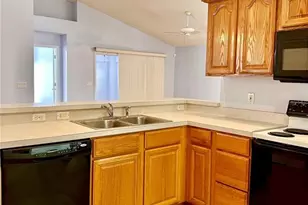 8214 Woodsworth Dr, Orlando, FL 32817 - Photo 7