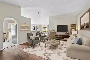 118 Royalty Cir, Sanford, FL 32771 - Photo 5