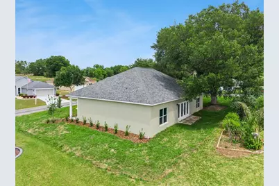 100 Fairway Circle, Umatilla, FL 32784 - Photo 9