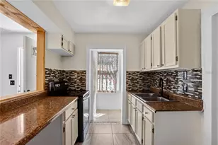 8071 Rhea Cir, Orlando, FL 32807 - Photo 3
