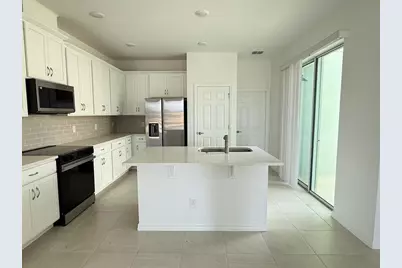 498 Winsome Alley, Groveland, FL 34736 - Photo 3