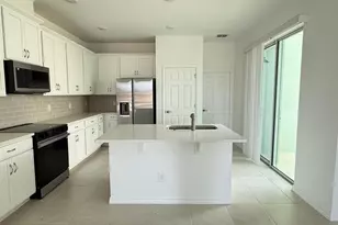 498 Winsome Aly, Groveland, FL 34736 - Photo 3
