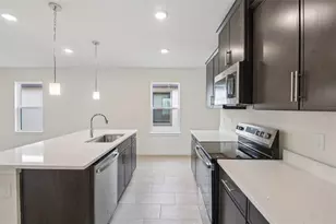 3346 Cup Dr, Lakeland, FL 33803 - Photo 5