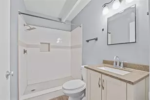 3515 Club Cir, Lakeshore, FL 33854 - Photo 13