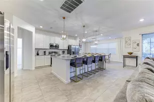 2537 Shanti Dr, Kissimmee, FL 34746 - Photo 5