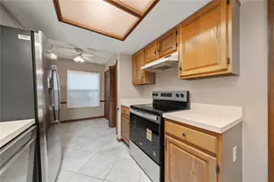 8534 Sparrowhawk Ct, Orlando, FL 32829 - Photo 13