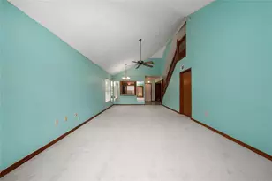 8534 Sparrowhawk Ct, Orlando, FL 32829 - Photo 9