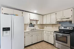 3932 White Heron Dr, Orlando, FL 32808 - Photo 9