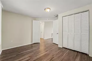 10111 Gardenia Ln, Port Richey, FL 34668 - Photo 9