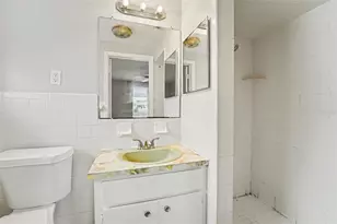 10111 Gardenia Ln, Port Richey, FL 34668 - Photo 19