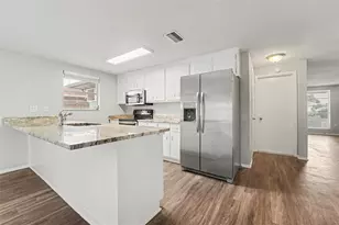 10111 Gardenia Ln, Port Richey, FL 34668 - Photo 7
