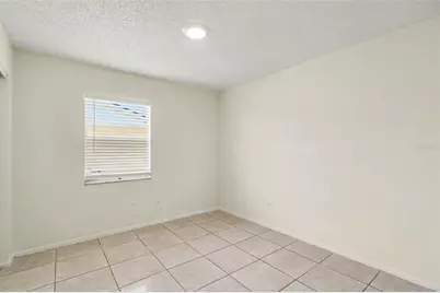 136 W Cedarwood Circle, Kissimmee, FL 34743 - Photo 9