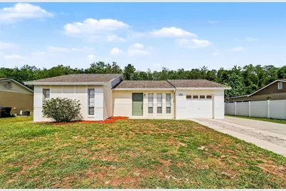 136 W Cedarwood Circle, Kissimmee, FL 34743 - Photo 1